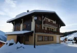 Chalet Post