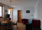 Wohnzimmer mit Südbalkon